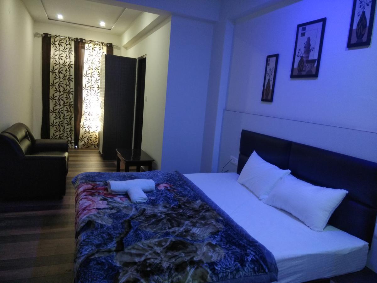 Hotel City Forest Далхаузи Екстериор снимка